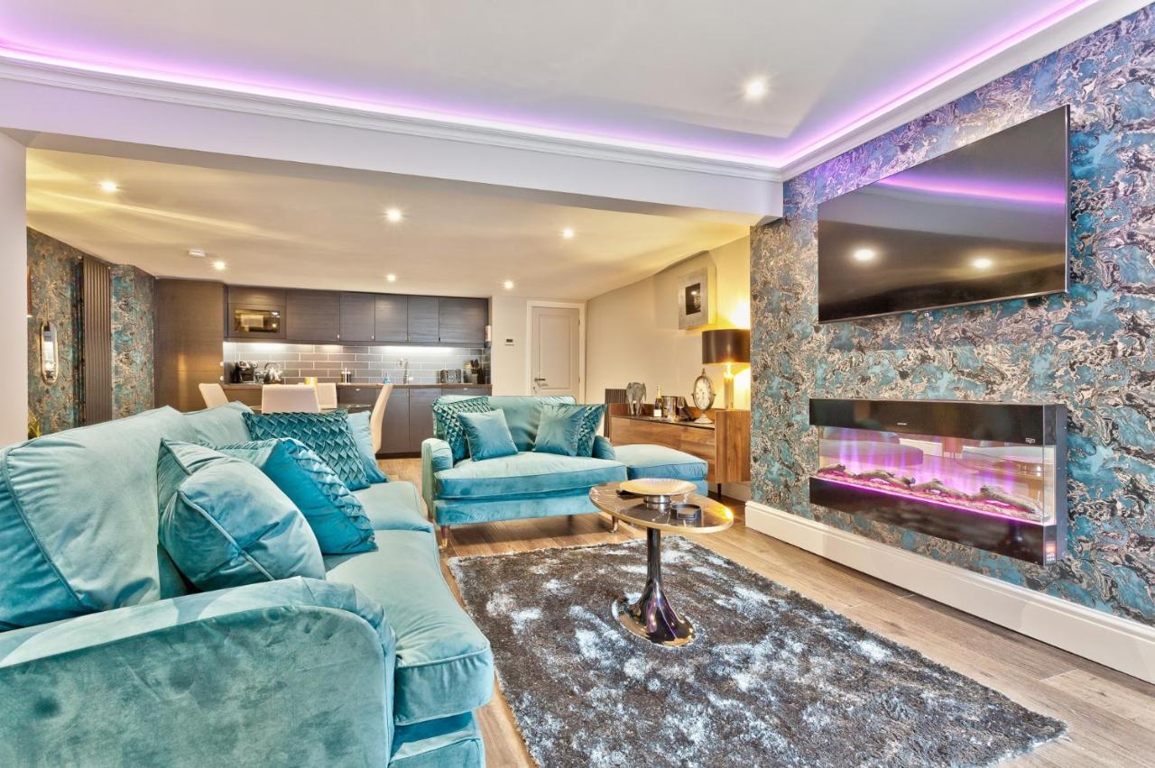 The Mews Boutique Deluxe Apartments, Sleep 2-6 People , Central Location, Free Parking Windermere Bagian luar foto